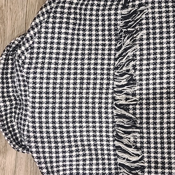 EUC Zara Black-White Houndstooth Shacket, Fringe Detail. Heavyweight - Picture 13 of 13